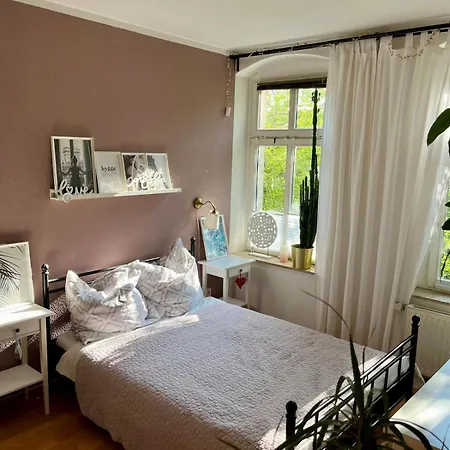 Апартаменты Gemuetlicher Altbau Im Herzen Von